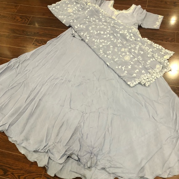 India dress - Picture 3 of 8